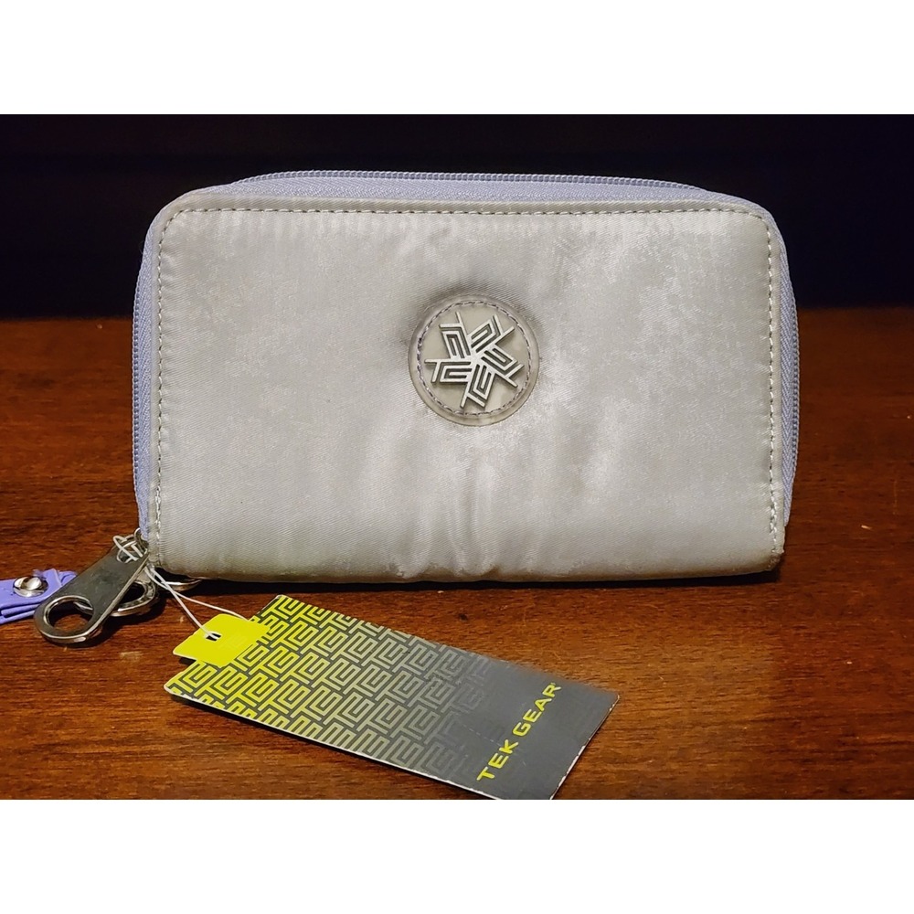 TekGear Women's Purple Wallet New with Tags! Zip Around Card Holder ID Window